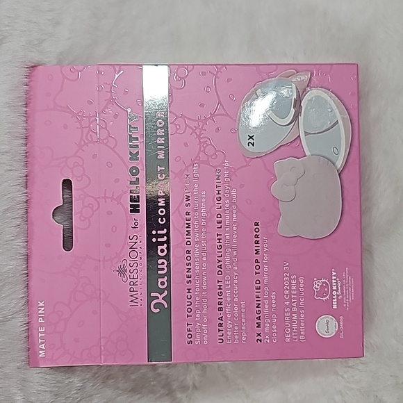 Impressions For Hello Kitty Kawaii Compact Mirror (Matte Pink) - Picture 4 of 4